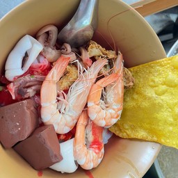 เกี้ยวหมู โฟ พิเศษ