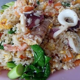 ข้าวผัดรวม888