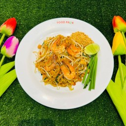 ผัดไทยเส้นจันท์กุ้งสด