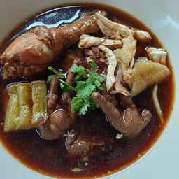 เกาเหลาขาไก่ น่อง สะโพก เนื้อไก่นุ่ม