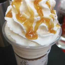 นมสดคาราเมลปั่น