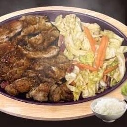 สเต็กไก่พริกไทยดำ (ฟรี ข้าวญี่ปุ่น,สลัด,ซุปมิโซะ)