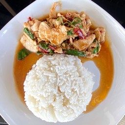 กระเพาไก่ +ไข่ดาว