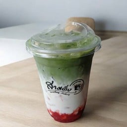 สตอเบอรี่มัทฉะลาเต้