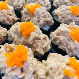 ทูน่าสลัด