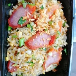 ข้าวผัดโบราณ หมูแดง