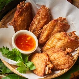 ปีกไก่ทอดน้ำปลา