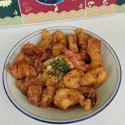 ข้าวไข่ข้นรวมมิตรทอด