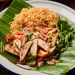 ยำหมูยอปลาร้ามาม่า