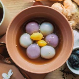 บัวลอยแม่เค้ก บัวลอยน้ำขิง งาดำไส้แน่น