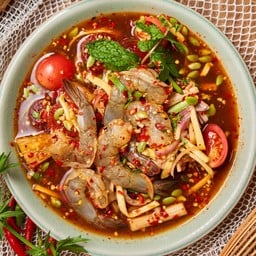 ยำกุ้งสดไข่แดงเค็ม