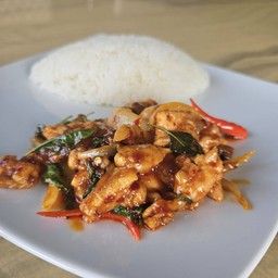 ข้าว ไก่ผัดพริกเผา