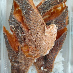 สามชั้นทอดน้ำปลา&ปลาแกะbyเต็มอิ่ม