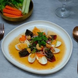 ยำสามไข่