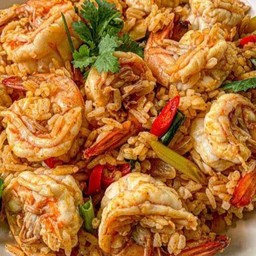 ข้าวผัดต้มยำกุ้ง