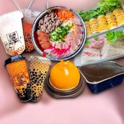 ละ มุน ชา (สาขาแรก) ชานมไข่มุก ขนมปังปิ้ง พิซซ่า + ข้าวหน้าเทอริยากิ