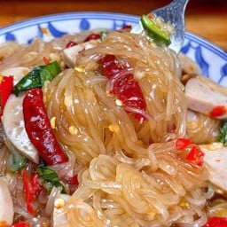 ตำเส้นเล็กหมูยอ