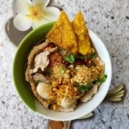 ก๋วยเตี๋ยวหมูต้มยำนายนาท