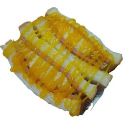 รวมมิตรของทอด แซนวิชไส้ทะลัก ข้าวไข่เจียว ยั่ว ๆ  By หัวฟู