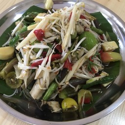 เฮือนเส้น คุณยาย