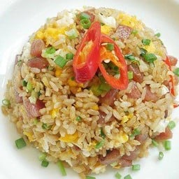ข้าวผัดแหนม