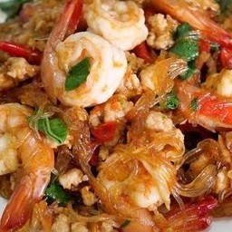 กะเพราวุ้นเส้นใส่กุ้ง