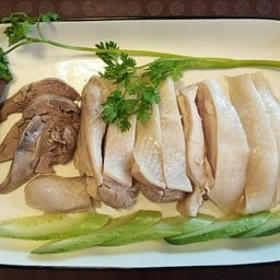 ไก่ต้มสับ จานใหญ่