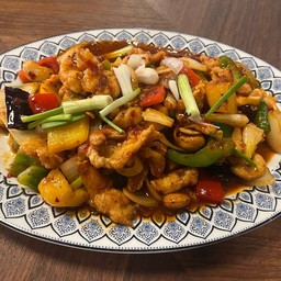 ไก่ผัดเม็ดมะม่วงหิมพานต์