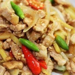 ข้าวราดหมูผัดขิง