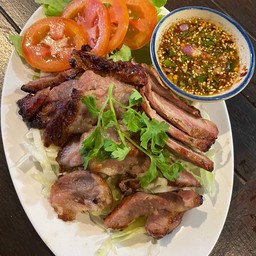 หมูย่าง+น้ำจิ้มแจ๋ว