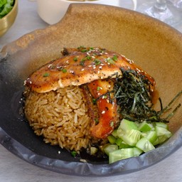 ข้าวแซลมอนเทอริยากิ