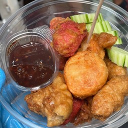 ลูกชิ้นทอดรวม(ลูกชิ้นปลา,ไก่ยอพริกสด,ฮอทดอกแดง)