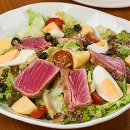 Seared Tuna Salad