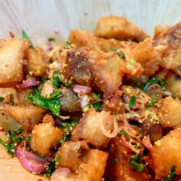 ลาบปลาทอด (กับข้าว)