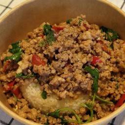 ส้มตำ กับ กระเพา ฟาร์มจระเข้ / ชัยพรวิถี