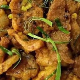 พี่กุ้งตำโบราณข้าวคลุกแกงไตปลา