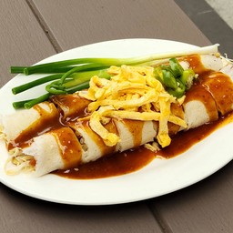 ปอเปี๊ยะสดหน้าไข่