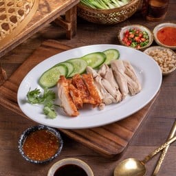 B18. ไก่สองสี