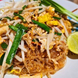 ผัดไทยวุ้นเส้น