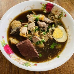ก๋วยเตี๋ยวป้ายแดง หนามแดงบางพลี 25