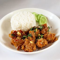 ข้าวกะเพราไก่กรอบ
