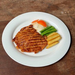 สเต็กหมู (มวกเหล็กสเต็กเฮาส์)