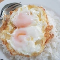 ข้าว ไข่คู่กับซีอิ๊วฝาเขียว