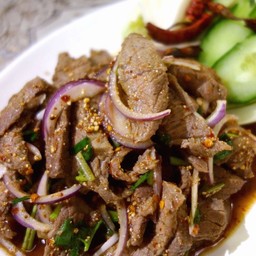 น้ำตกเนื้อชิ้น