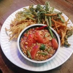 ตำผักบุ้งทอดกรอบ