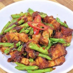 ข้าวพริกขิงราดข้าว