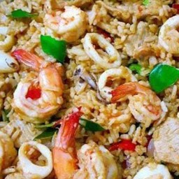 ข้าวผัดต้มยำทะเล