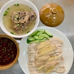 ข้าวมันไก่ลิ่มซังท่าพระ เอกชัย21