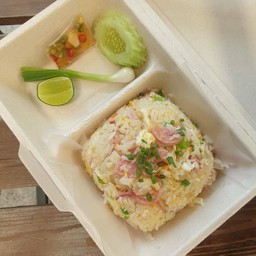 ข้าวผัดแหนม