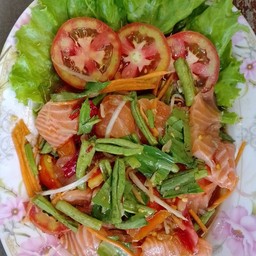 ตำแซลมอน